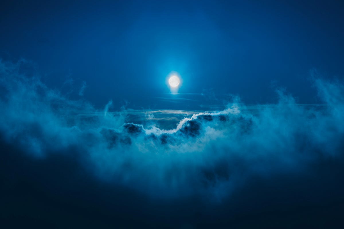 Under The Moonlight A Poem By Jocelyn Soriano The Inspirer Medium