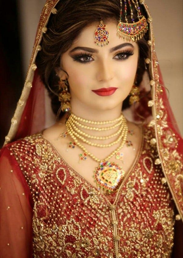 Latest Trends of Pakistani Bridal Makeup Looks 2020 for