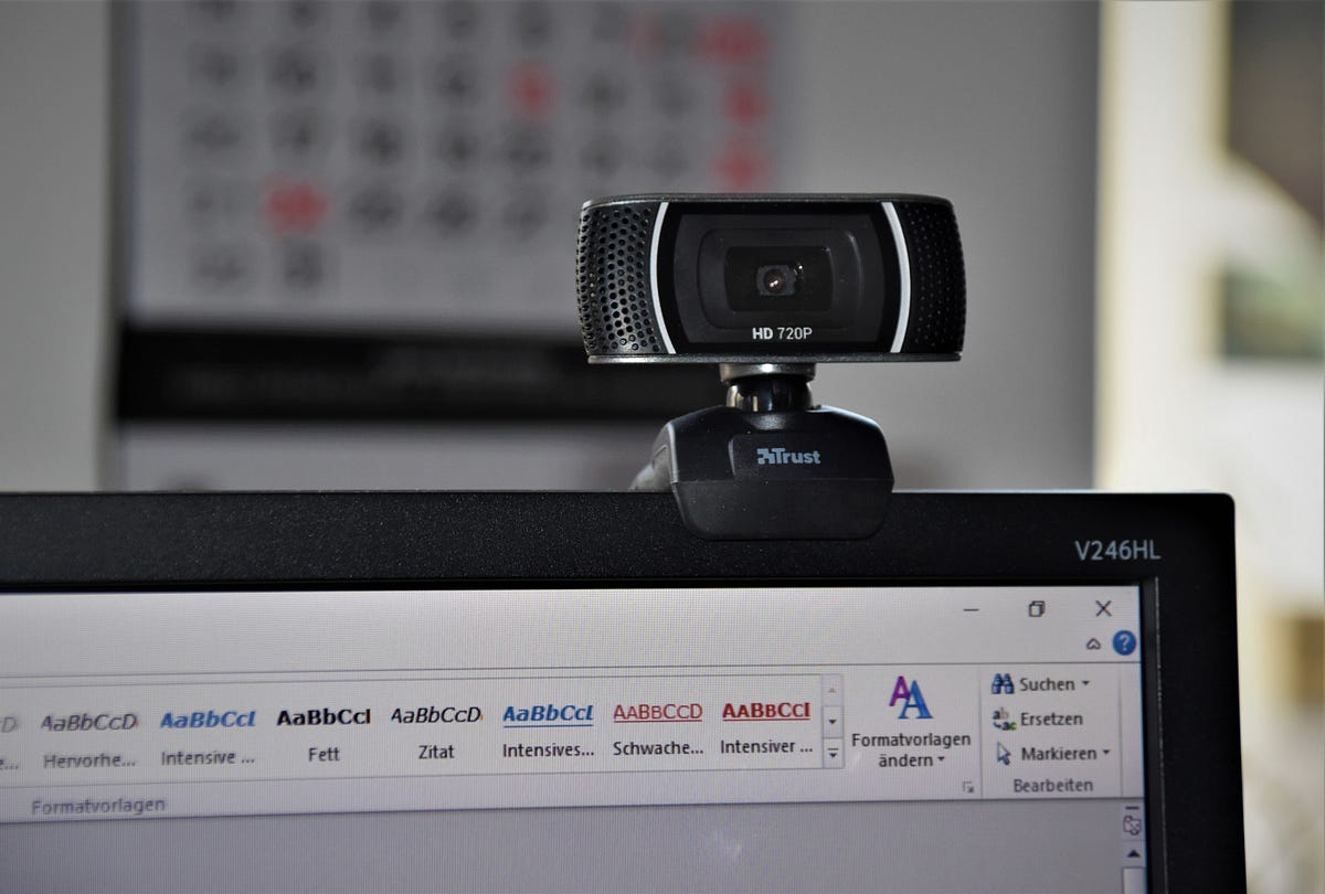 Bagaimana Cara Mengaktifkan Webcam Laptop / Komputer Dengan JQUERY