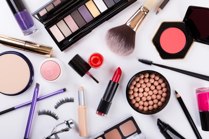 For Your Skin Beauty: Mapping Cosmetic Items with Bokeh