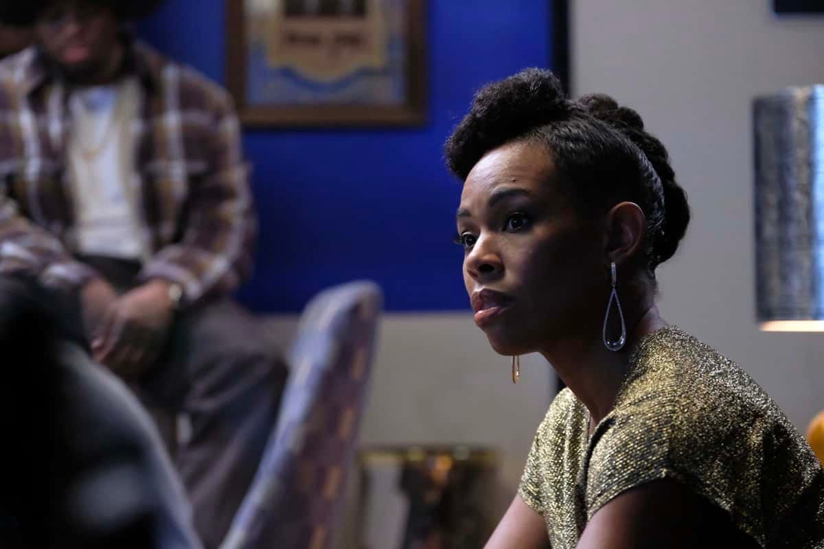Snowfall Season 4 Episode 7 Through A Glass Darkly By Bianca Gregg The Baldwin Medium Snowfall Season 4 Episode 7 Through A Glass Darkly By Bianca Gregg The Baldwin Medium
