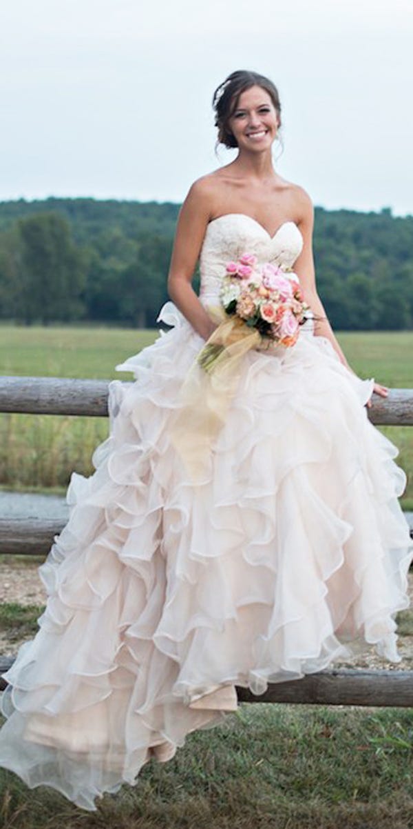 Country Camo Wedding Dresses To Choose For Celebration