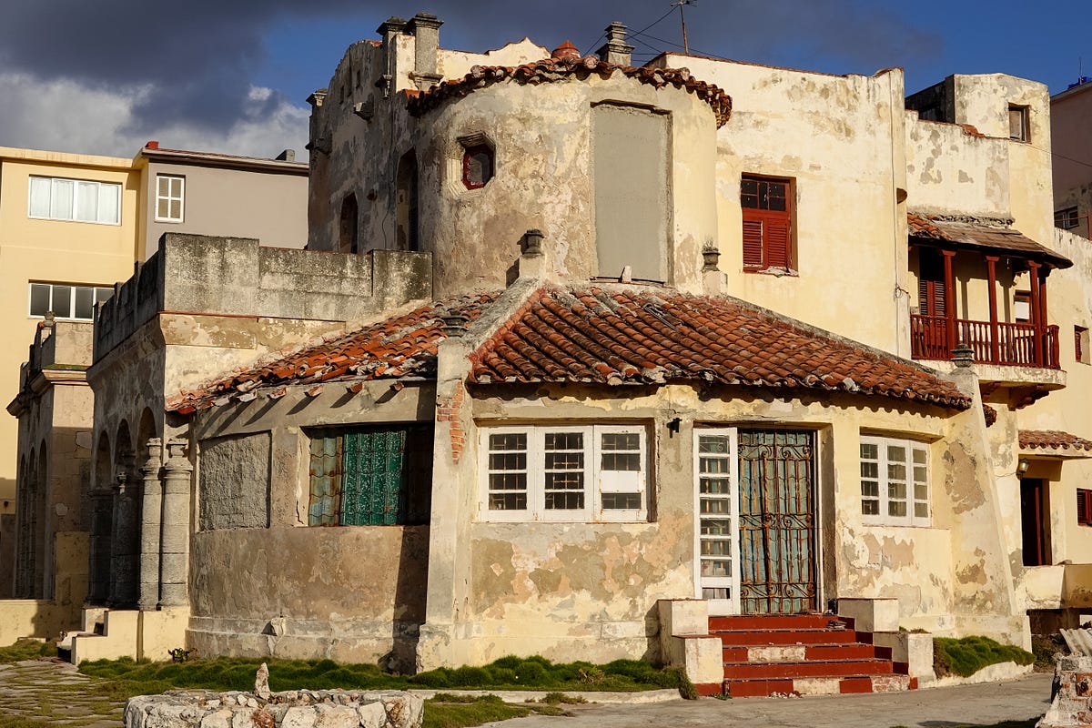 Zillow Collapse Proves AI is not Perfect Let Me Explain by Pedram