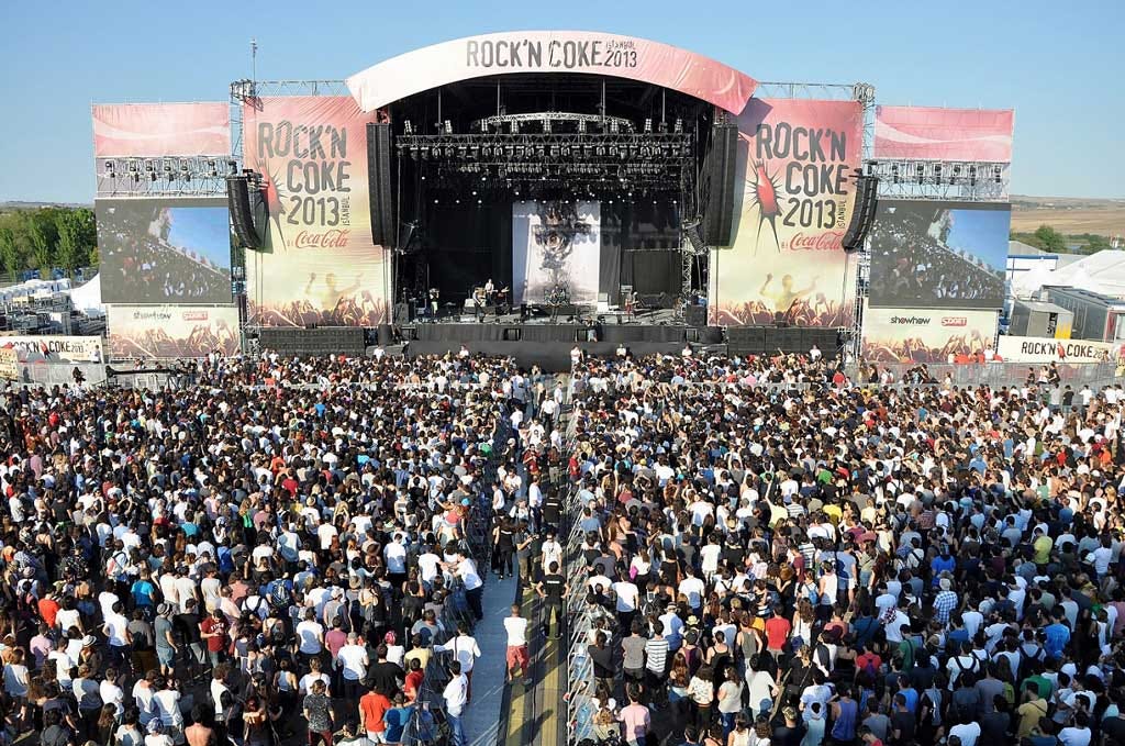 It is the biggest music festival in Turkey; Rock'n Coke | by Being a  Tourist in Turkey | Medium