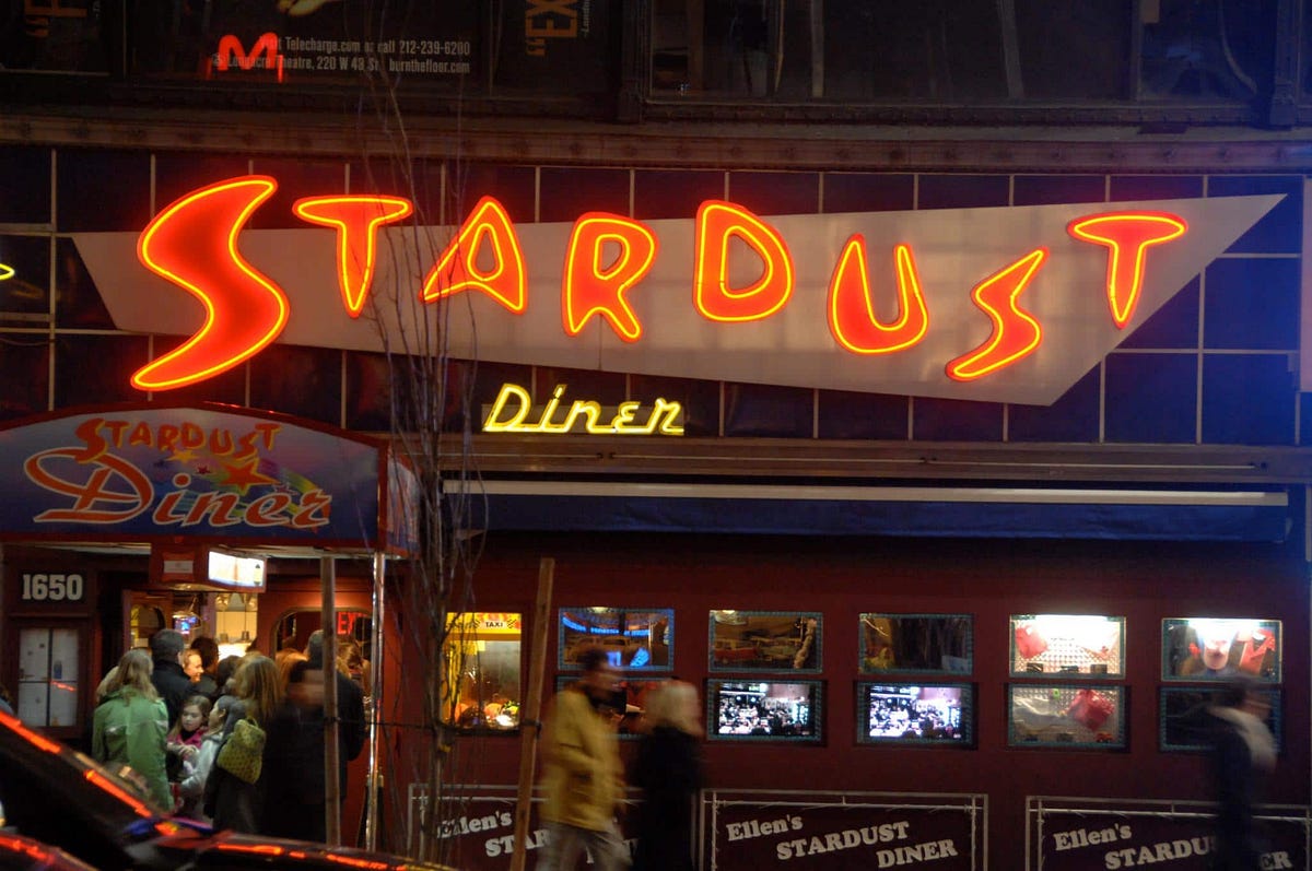 Iconic Ellen S Stardust Diner By Hello Bigapple Medium