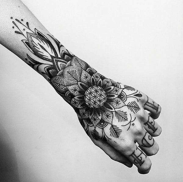 16 Magnifiques Tatouages De Mandala Poignet Femme My