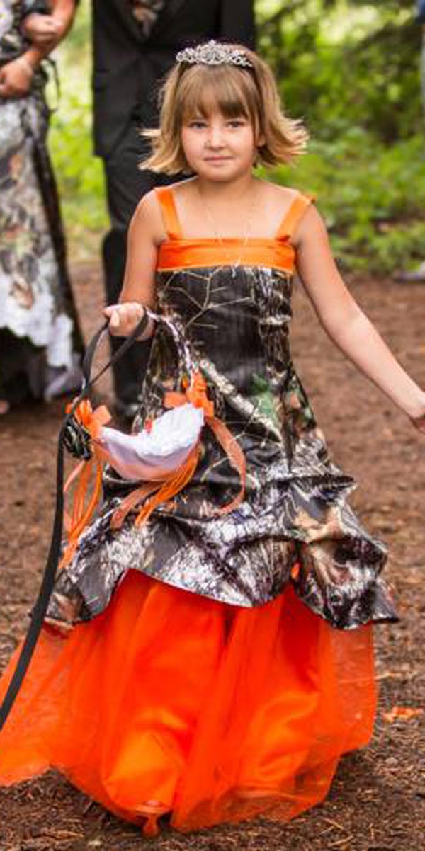 Country Camo Wedding Dresses To Choose For Celebration