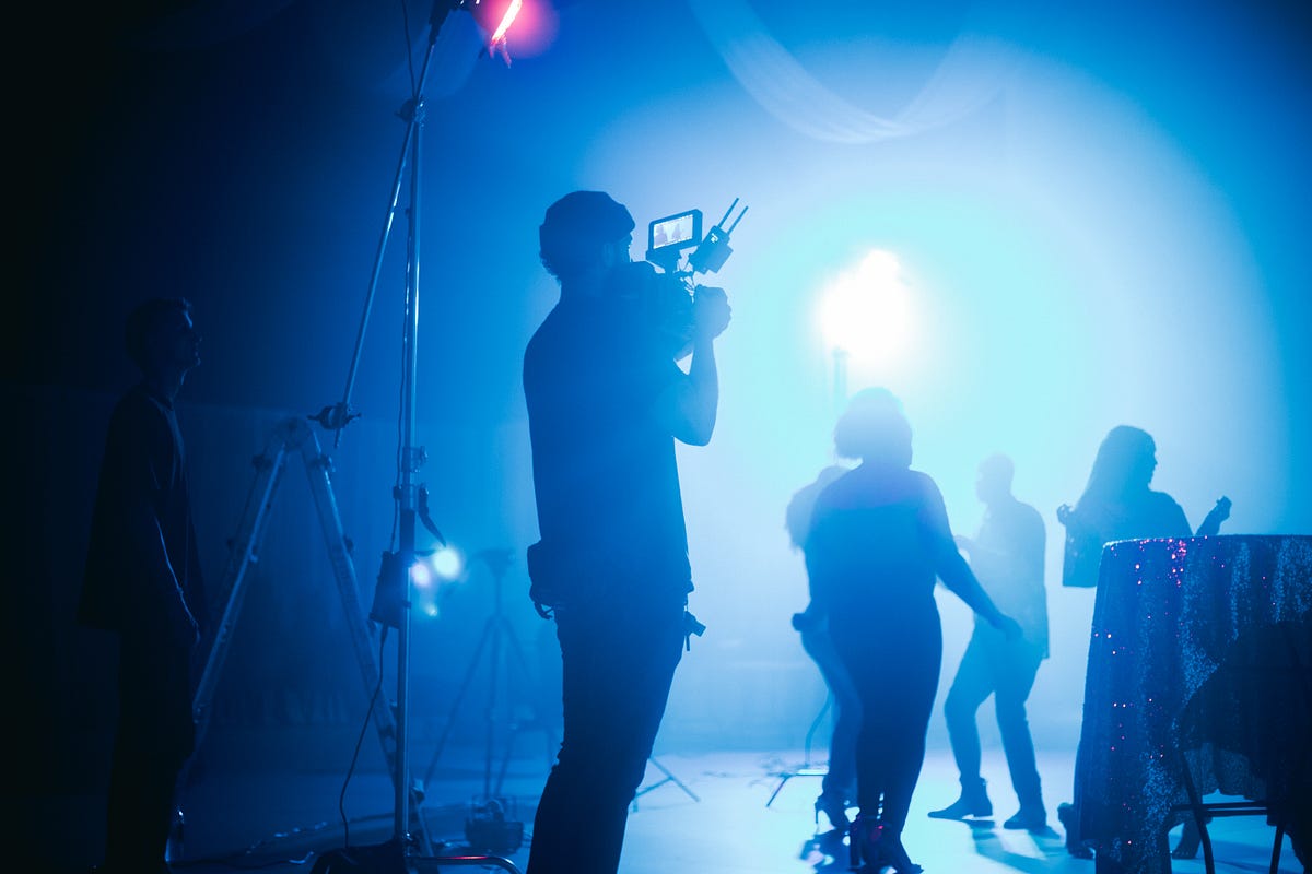 call-sheets-for-actors-and-crew-alyson-connew-medium