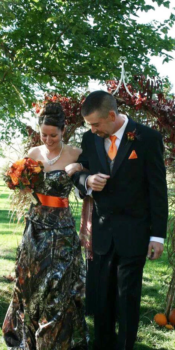 Country Camo Wedding Dresses To Choose For Celebration