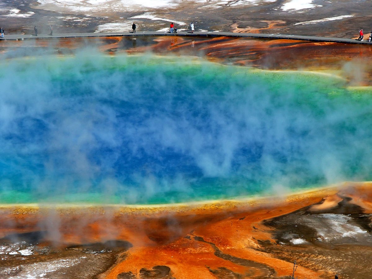 Yellowstone super volcano hides much more liquid magma than thought