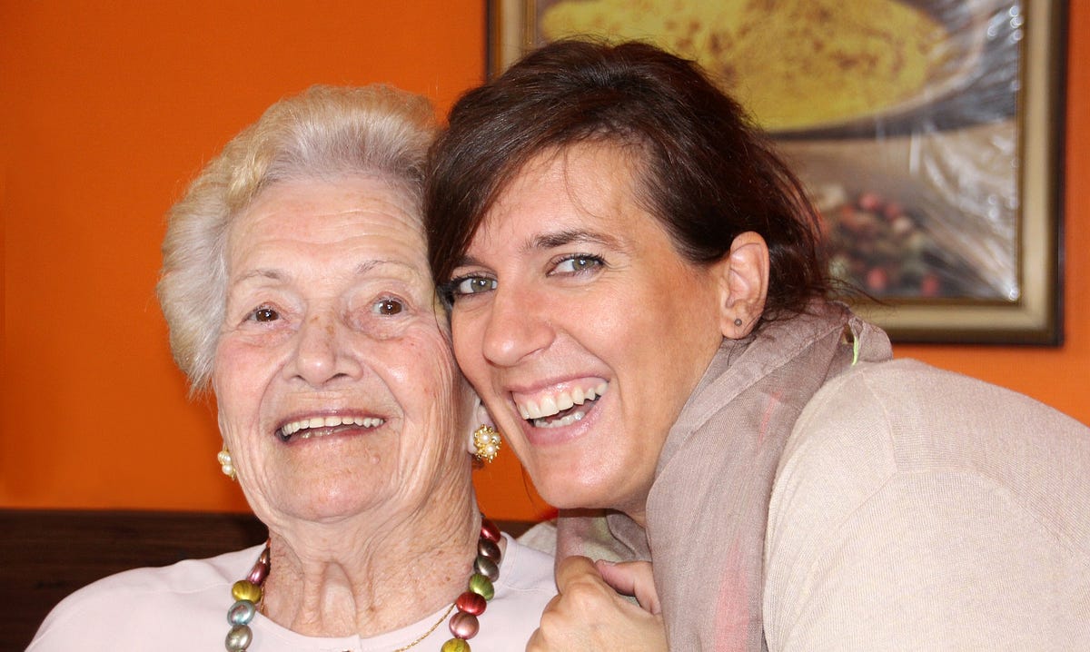 Understanding Alzheimer s Disease And Dementia By Editorial Team