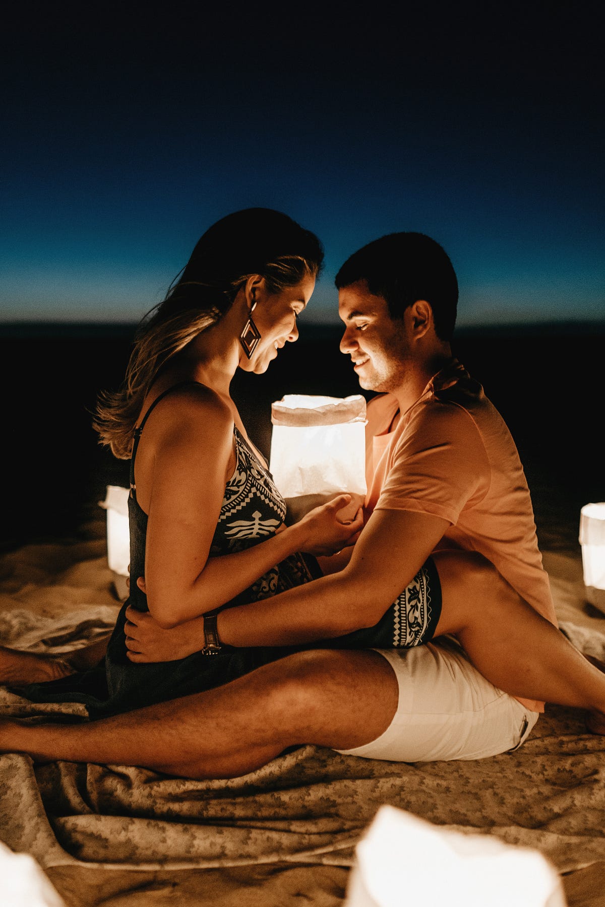 Love Under The Moonlight A Poem By Fọlabomi Amọ O A Cornered Gurl Medium Love Under The Moonlight A Poem By Fọlabomi Amọ O A Cornered Gurl Medium