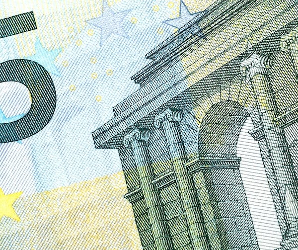 sistemul distribuit bitcoin