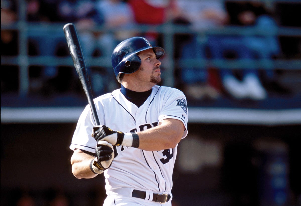 №25 — Slugging 1B Ryan Klesko was a National League All-Star in 2001.