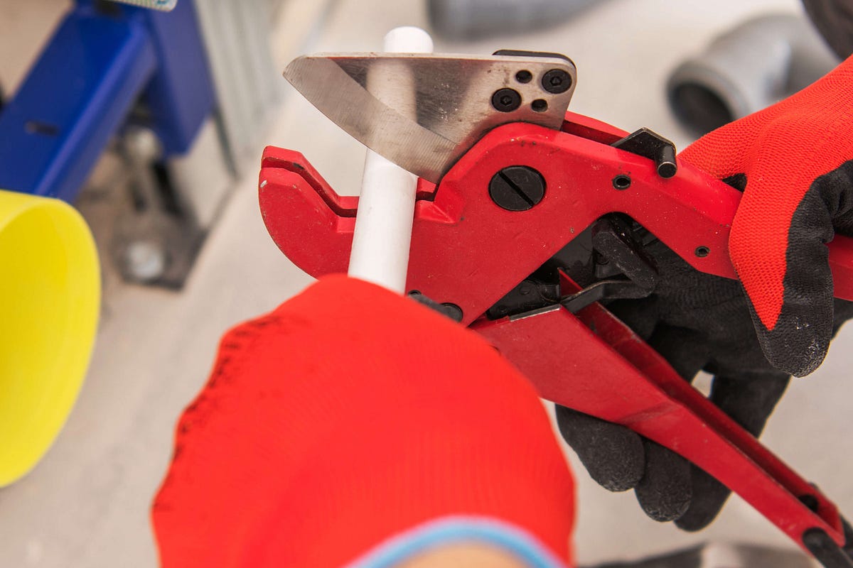 How to cut plastic? Guide for 2021 by Any Shape Plastics Medium