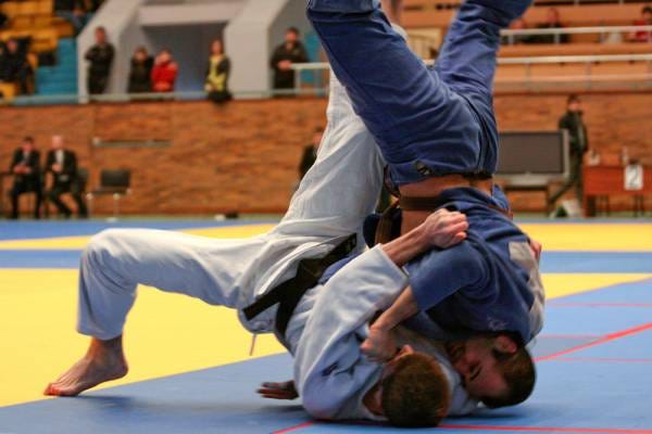 lloyd irvin the importance of brazilian jiu jitsu its styles,history and some moves by lloyd irvin medium lloyd irvin the importance