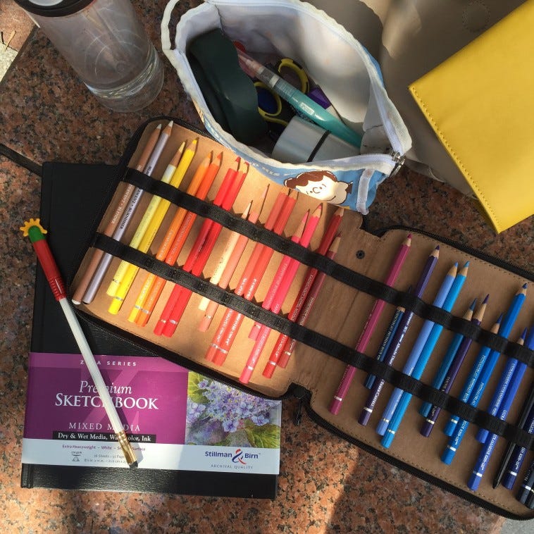 我愛色鉛筆 如何選購色鉛筆 在眾多美術媒材之中 色鉛筆在我心裡一直有個很特別的位置 每次看到一整排各種顏色的 By 李星瑤 Anais Lee 插畫生活