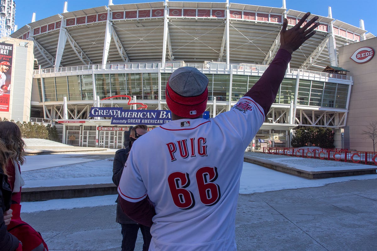 reds jersey puig