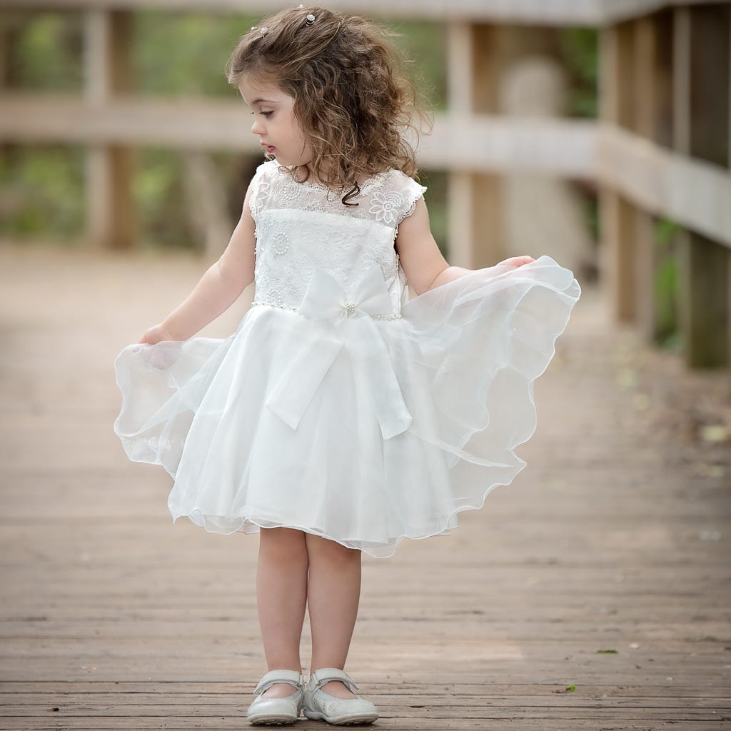 Get Trendy Dresses for Your Baby Girl From Sara Clothes Online Get Trendy Dresses for Your Baby Girl From Sara Clothes Online