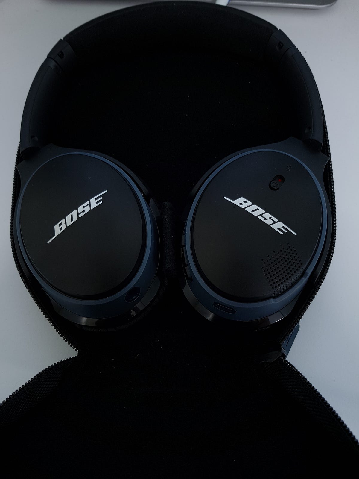 Bose® SoundLink® Black Around-Ear Wireless Headphone II-741158-0010 |  Pioneer TV \u0026 Appliance