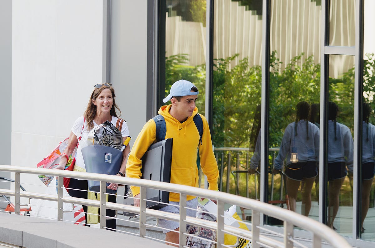 home, class of 2022. Historic movein day celebrates largest