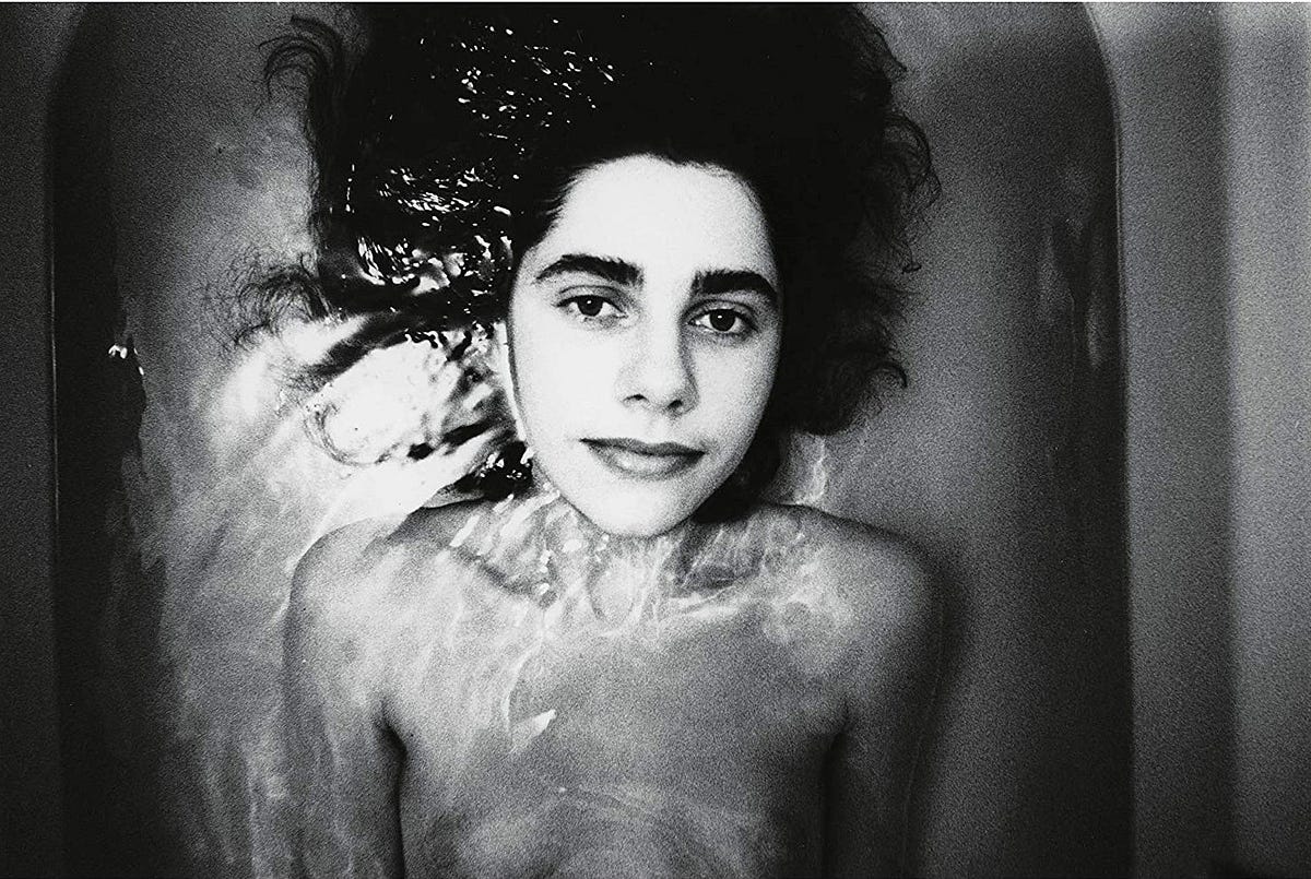 Uma dose generosa de PJ Harvey e sua obra atemporal.