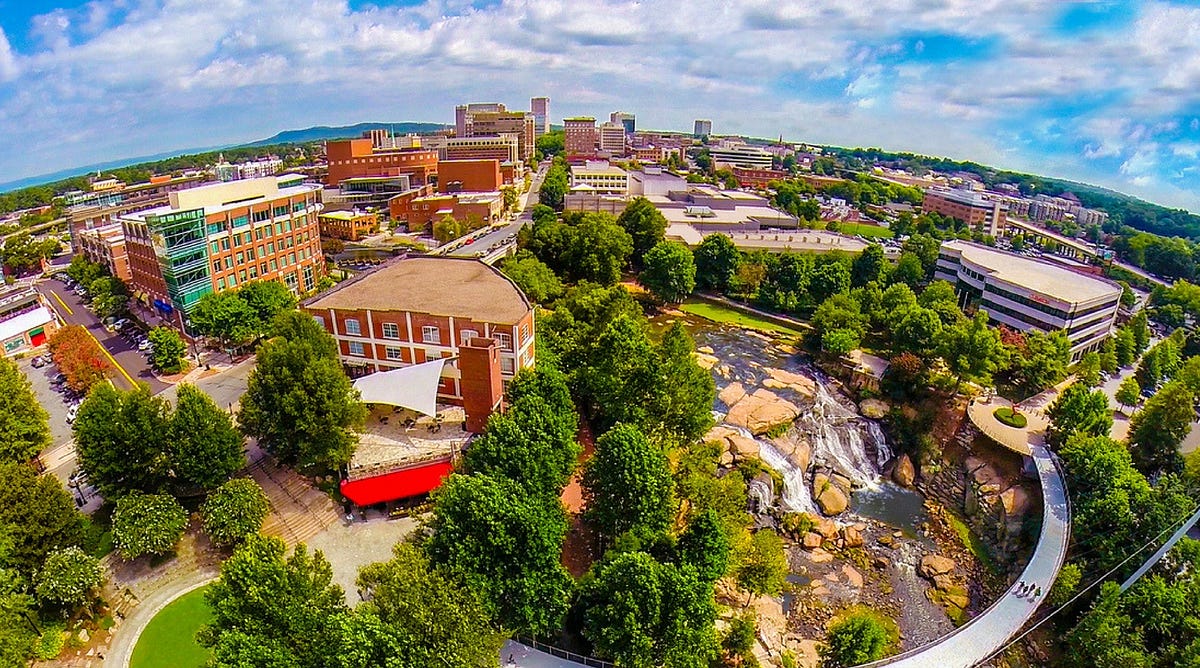 Looking for a hotel in Greenville, South Carolina? 