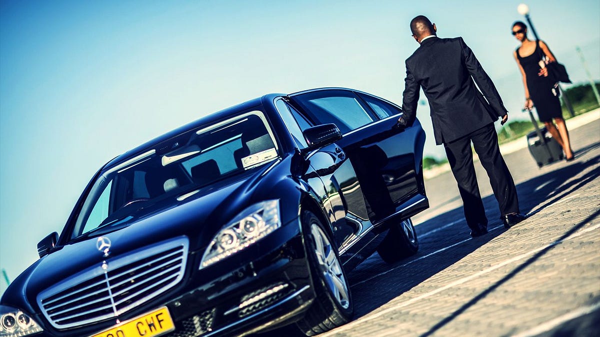 Airport Limo Hire Service Offers Affordable Luxury and Comfort