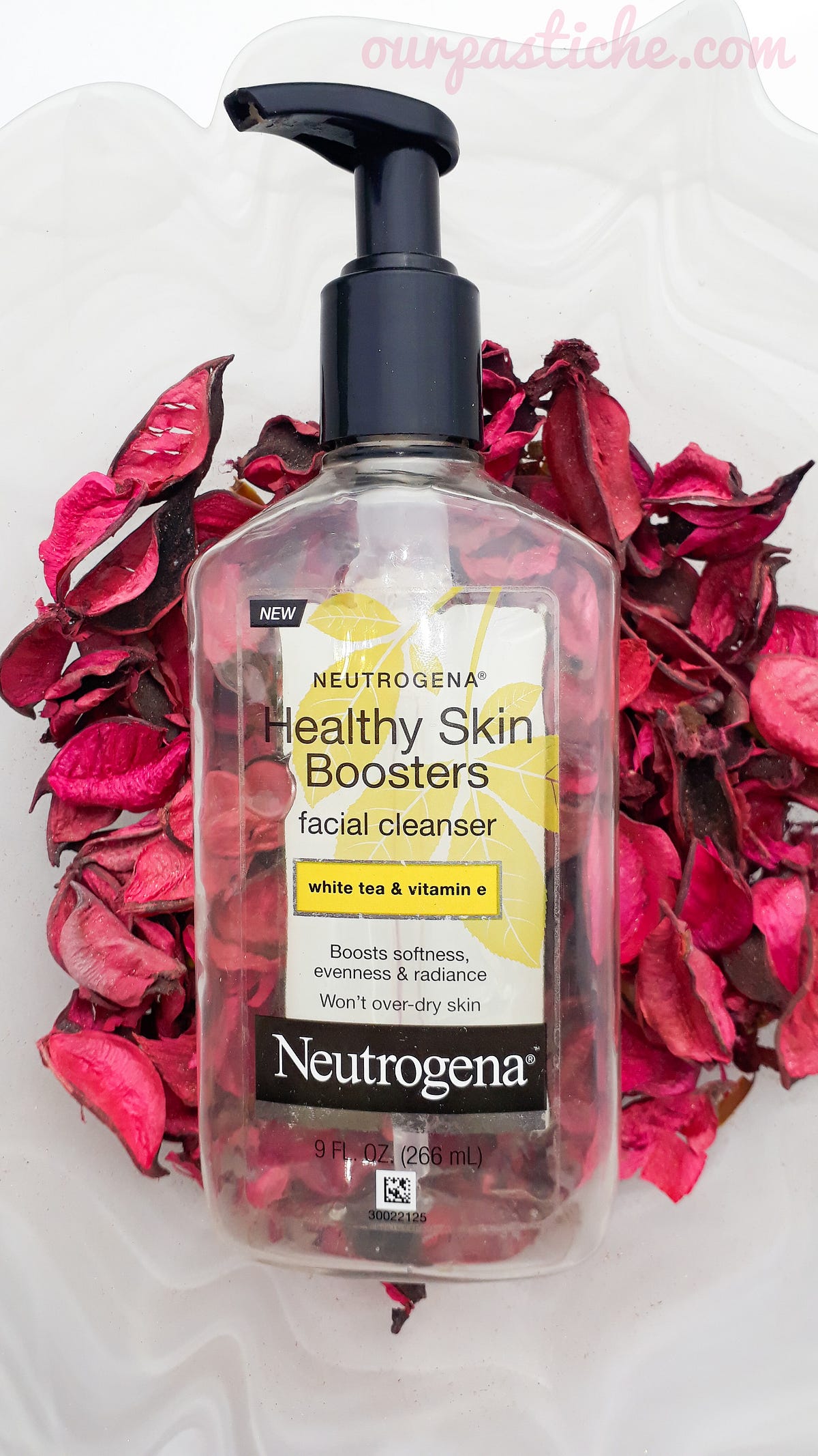 neutrogena healthy skin boosters facial cleanser