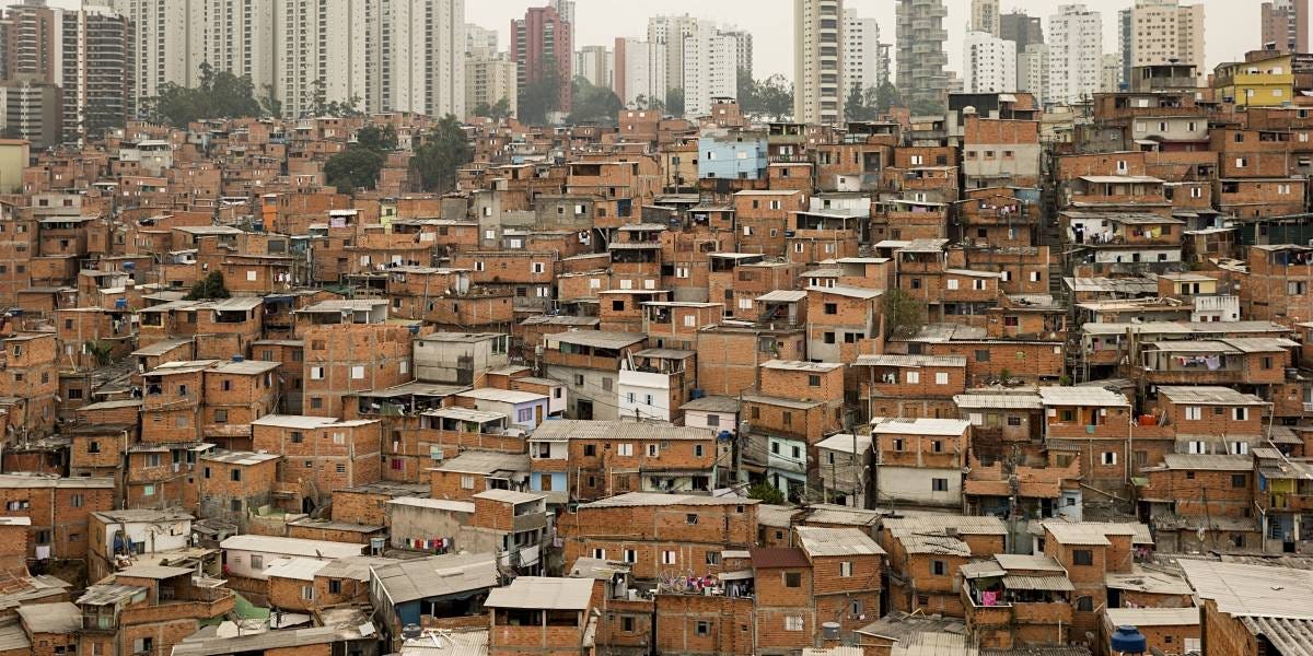 A medida de nossa cova e o tamanho de nosso medo