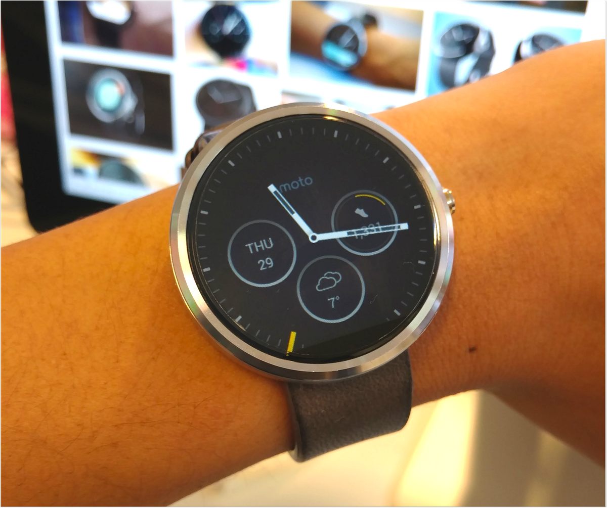 One year with the Moto 360. The story of me acquiring the Moto 360