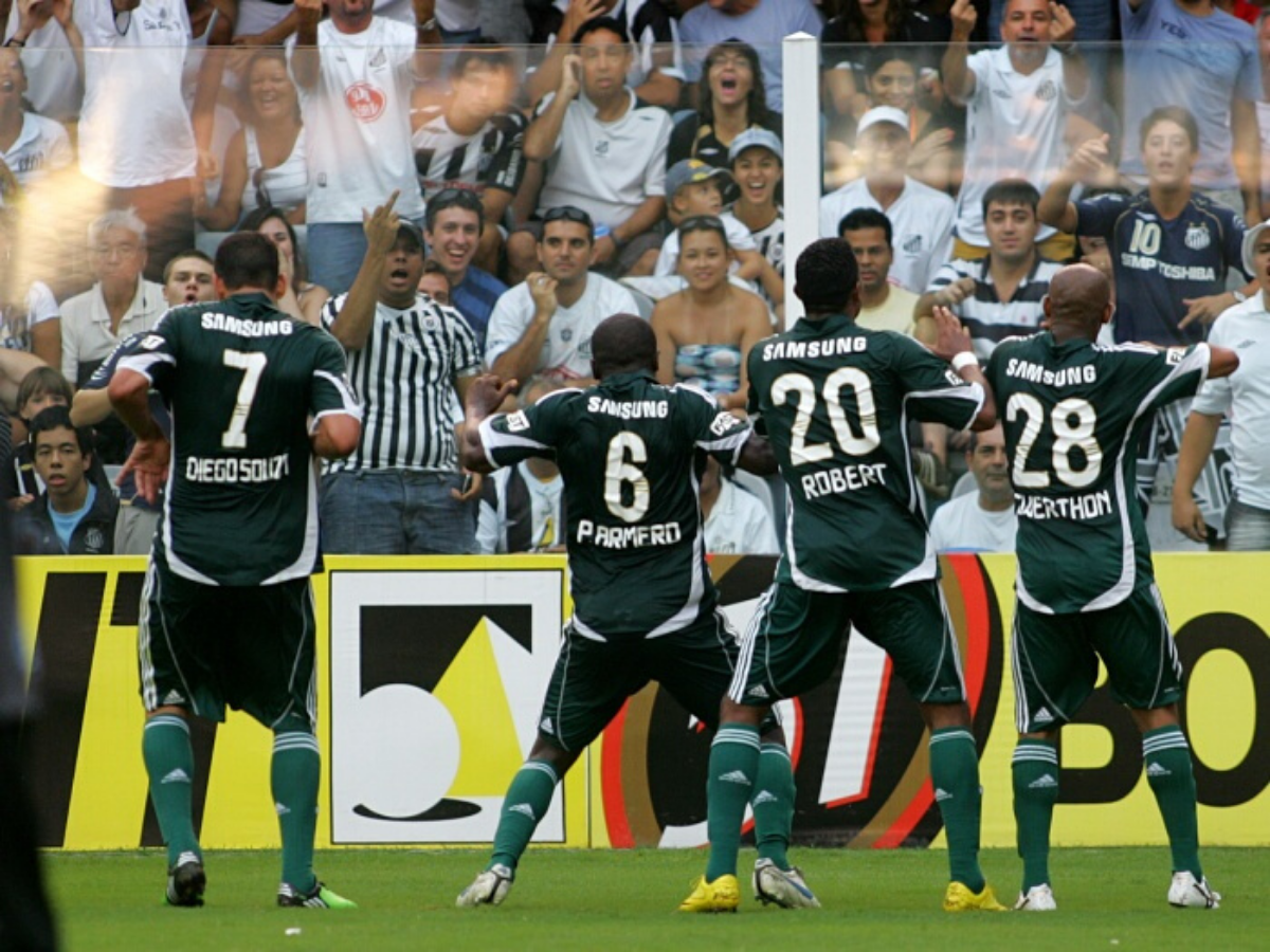 Uma Decada Do Baile Na Vila Em Marco De 2010 Santos E Palmeiras By Pedro Henrique Brandao Medium