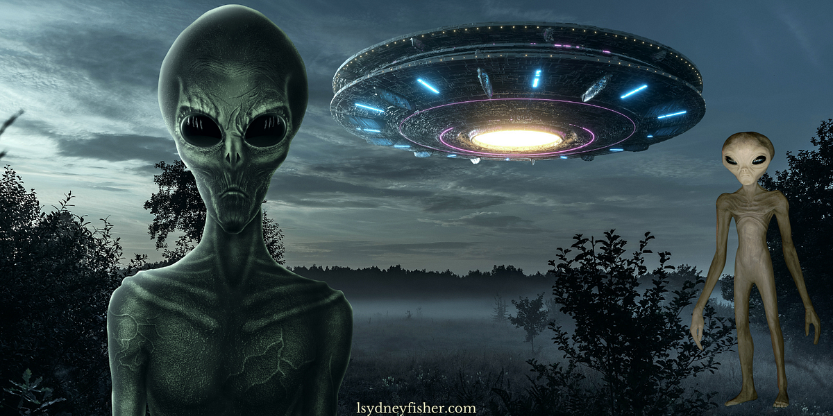 Aliens Love Underpants! main image 1