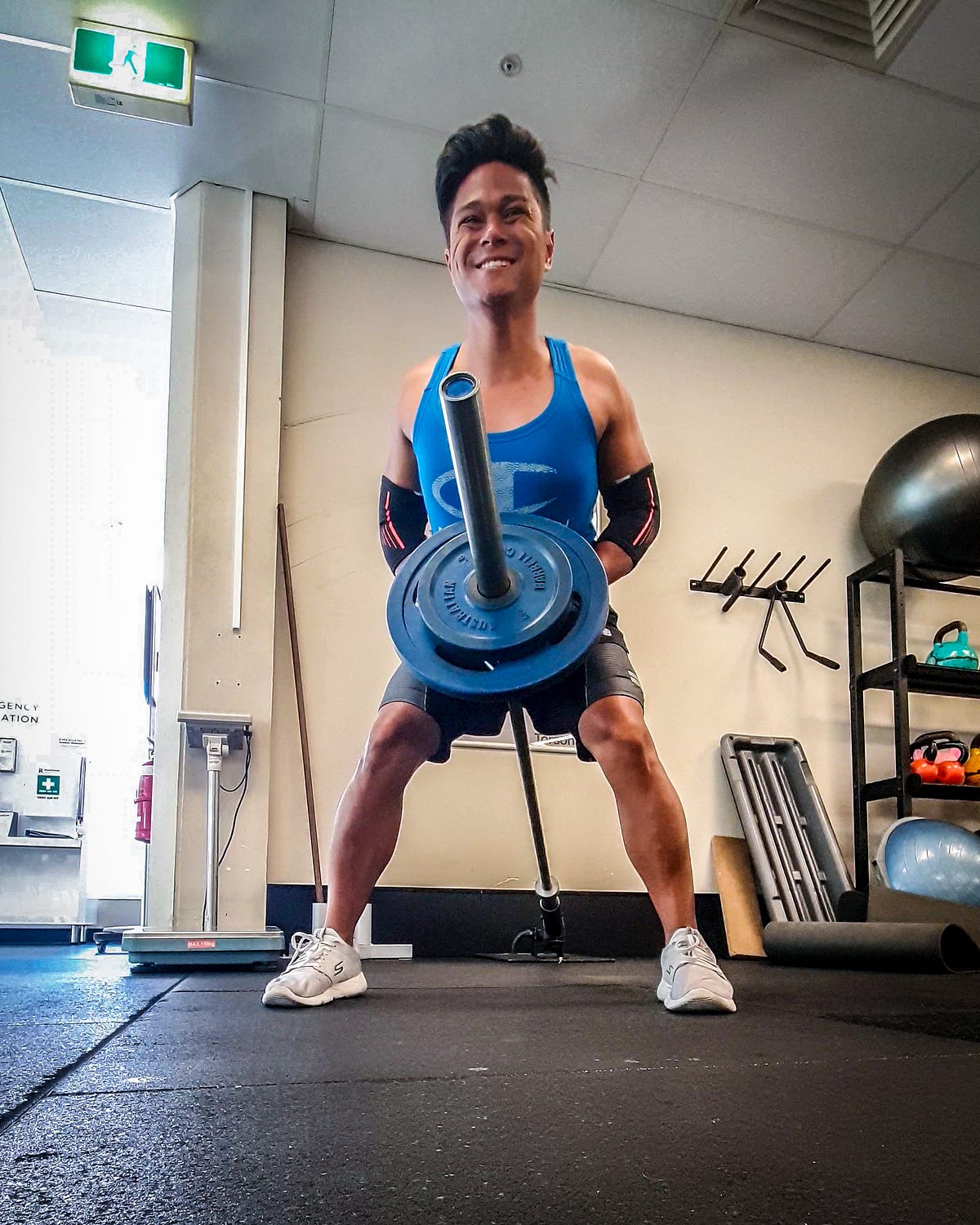 How to Know When You Should Increase Your Weights by Ronnie Baily