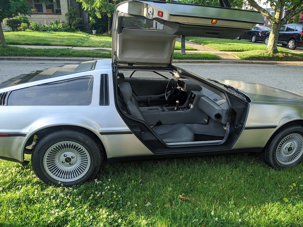 DeLoreans for sale. All known DeLoreans