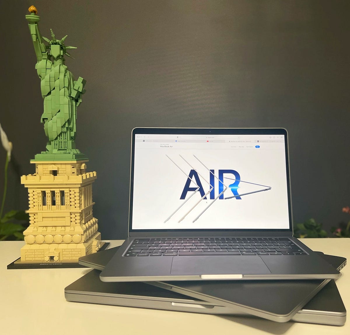 M2 MacBook Air — A Pragmatic Look, First Impressions - Medium