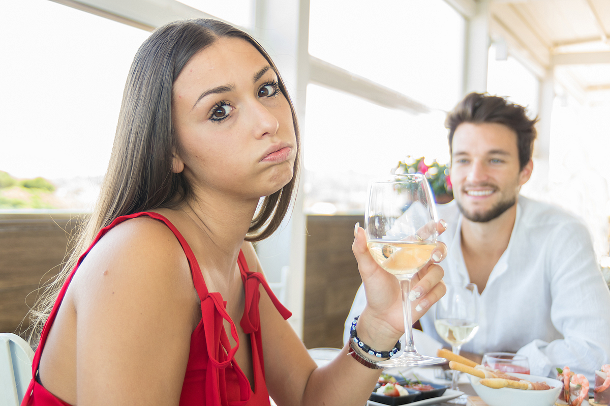 7 Dumb Mistakes Men Make on First Dates.