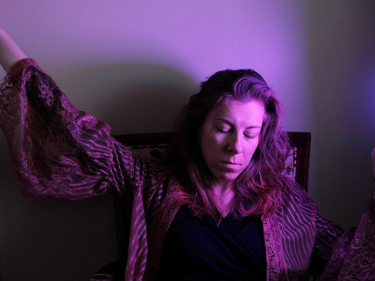 Inward looking crossword 11 letters picture