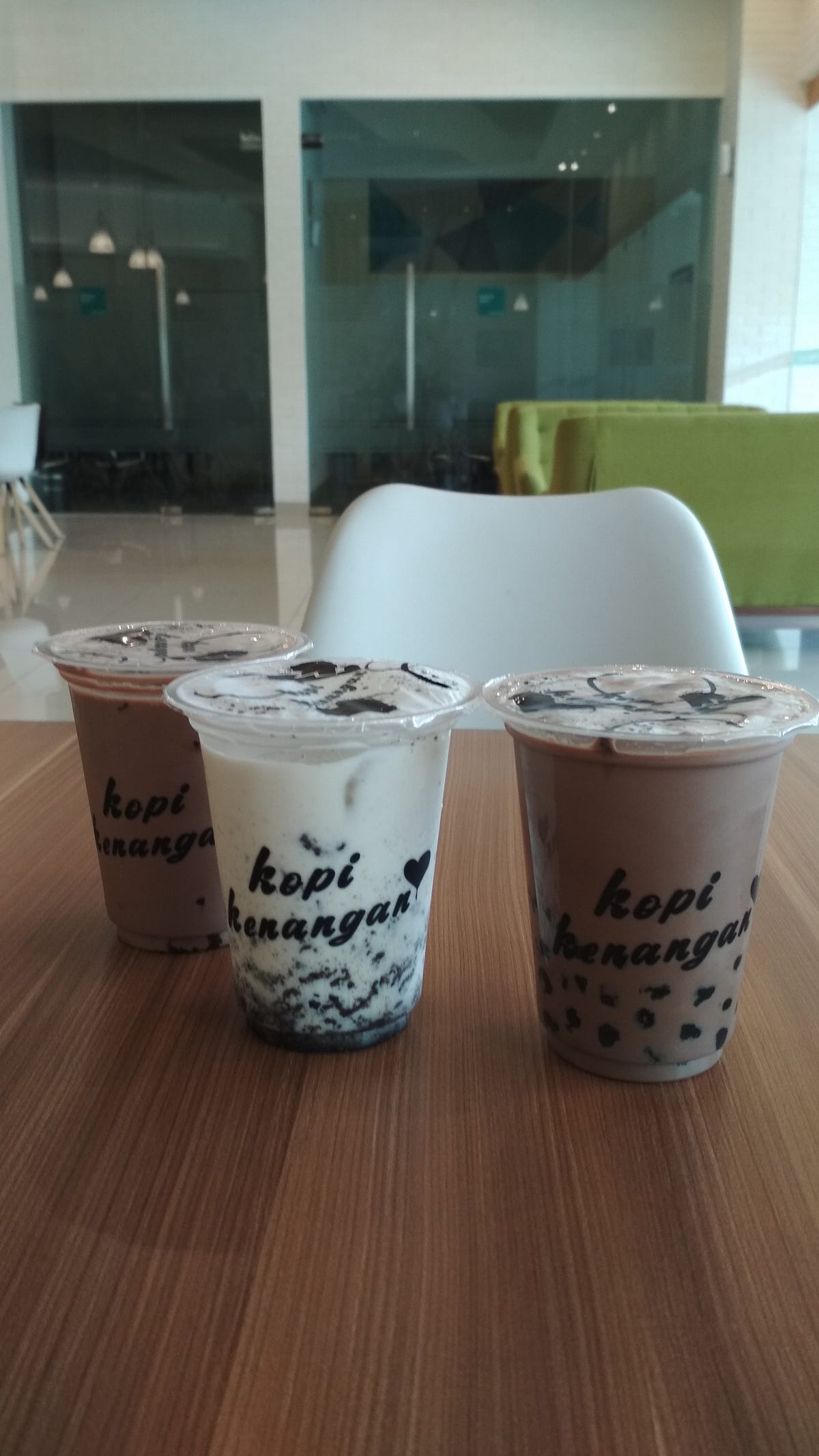 Kopi Kenangan Surabaya Banyak Yang Bilang Aku Orang Beruntung By Bagus Abdurrahman Wahid Medium