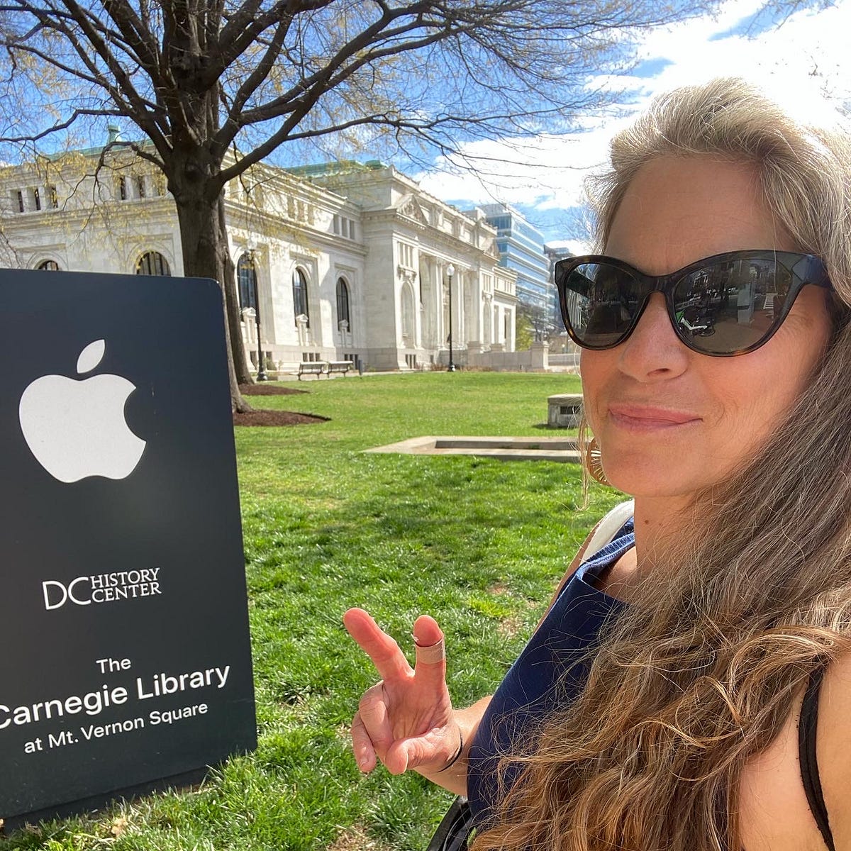 Apple Store Accessibility Ideas. Updating the Apple Store for