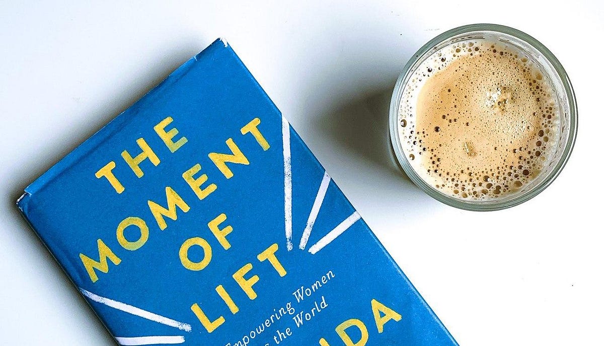 autographed new SIGNED The Moment of Lift How Empowering Women by Melinda Gates 