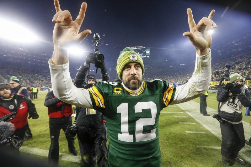 Does Aaron Rodgers Still Have It By Alex Edmonds Nov 2020 Medium