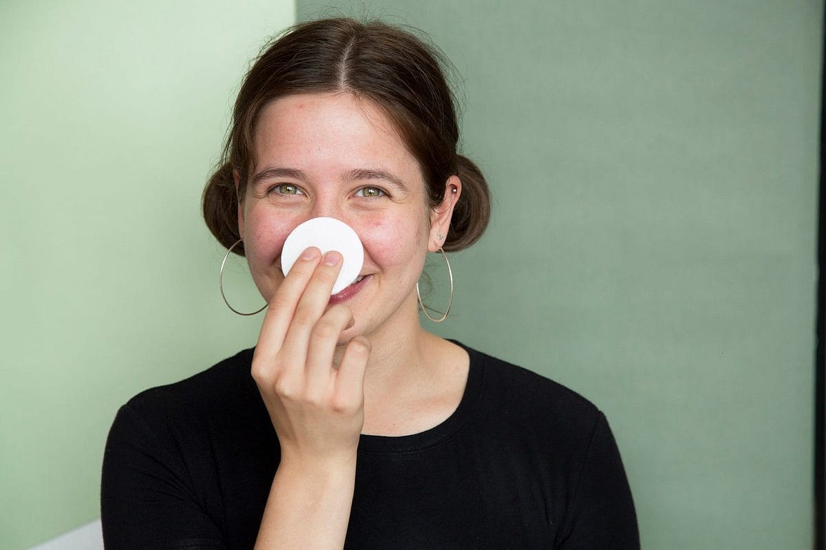 why-am-i-breaking-out-part-1-what-s-the-deal-with-sebum-by-dr