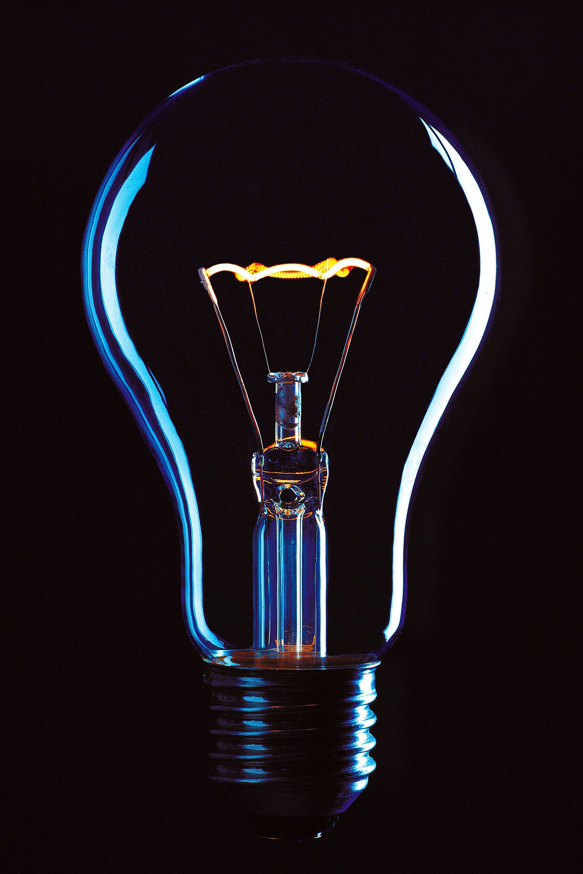 5 Leadership Lessons From Changing a Light Bulb at 2 a.m.