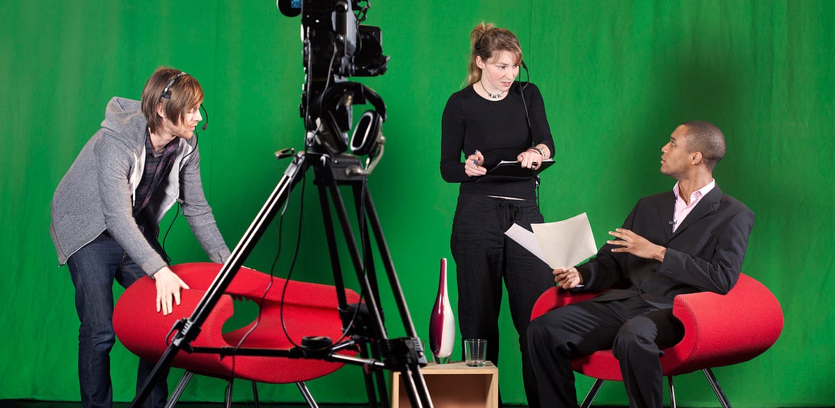 See How Easily You Can Search a Perfect Sports Journalist Job With