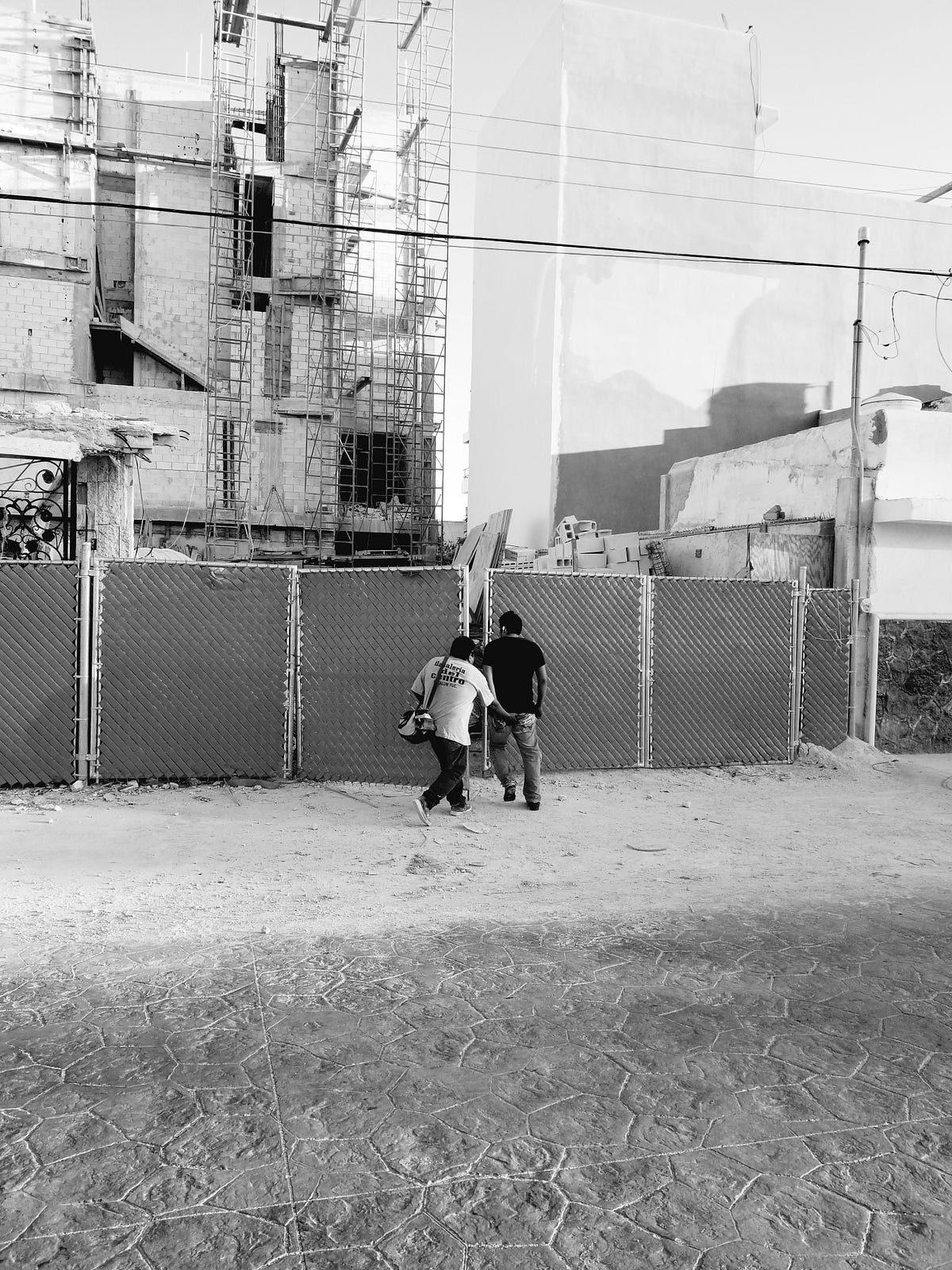 go-ahead-and-build-the-wall-we-know-how-to-dig-by-ciana-duran-medium