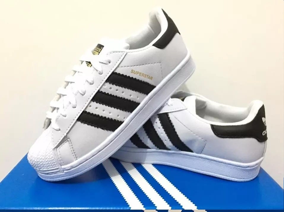 the brand with the three stripes shoes