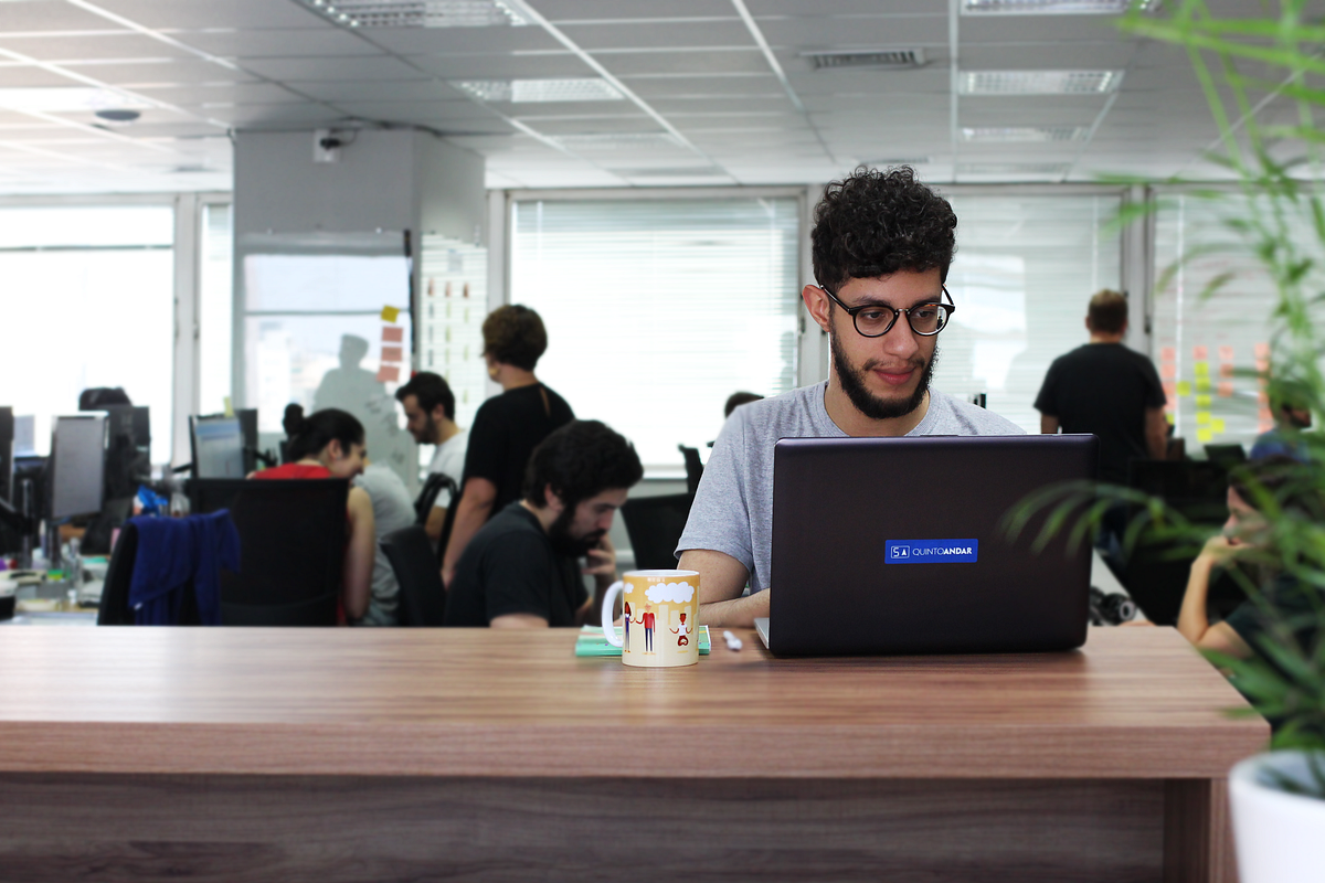 Conheça o QuintoAndar. A startup que está transformando o… by