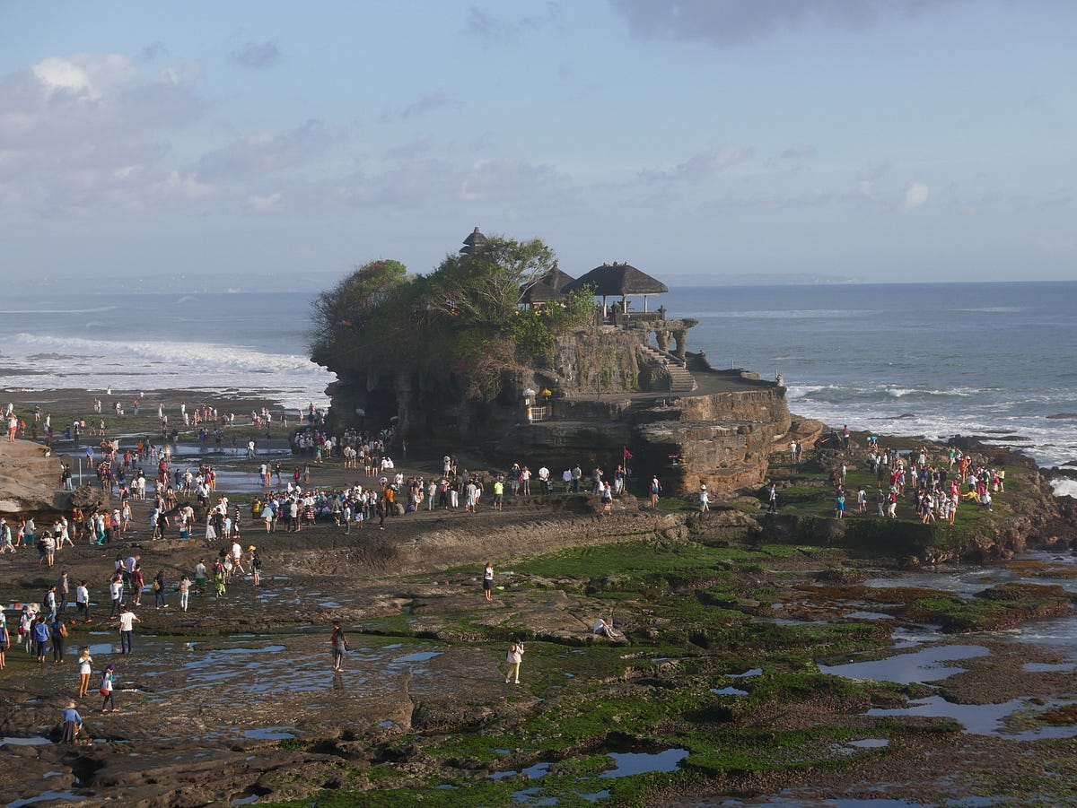 Bali — Tanah Lot, Bali, Indonesia | by Nick’s Wanderings | Dec, 2022