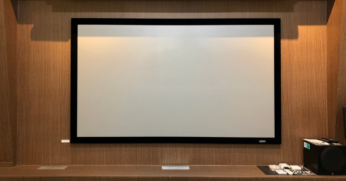 Ultra) Short-Throw Projectors 